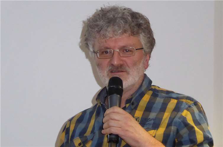 Uli Schmidt organisierte die Konzertreihe „Musik in alten Dorfkirchen“, deren Erlös dem guten Zweck der „Ärzte ohne Grenzen“ zugute kommt.
