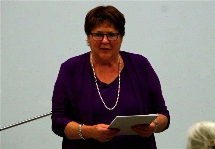 Ulla Trees-Kellerhaus bedankte sich bei den Besuchern für ihr Kommen.