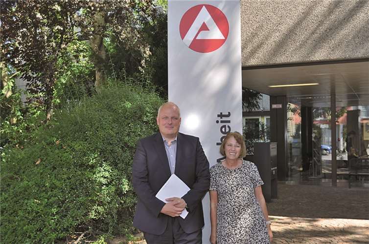 Ulrich Kelber (l.) stattete der Agentur für Arbeit Bonn/Rhein-Sieg einen Besuch ab. AA Bonn