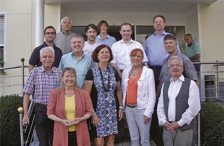 Ulrike Dobrowolny (Mitte), hier mit der Landtagsabgeordneten Petra Elsner (2.v.r.) und Mitgliedern des SPD-Kreisvorstands, informierte über den Stand des Projektes „Stationäres Hospiz.“privat