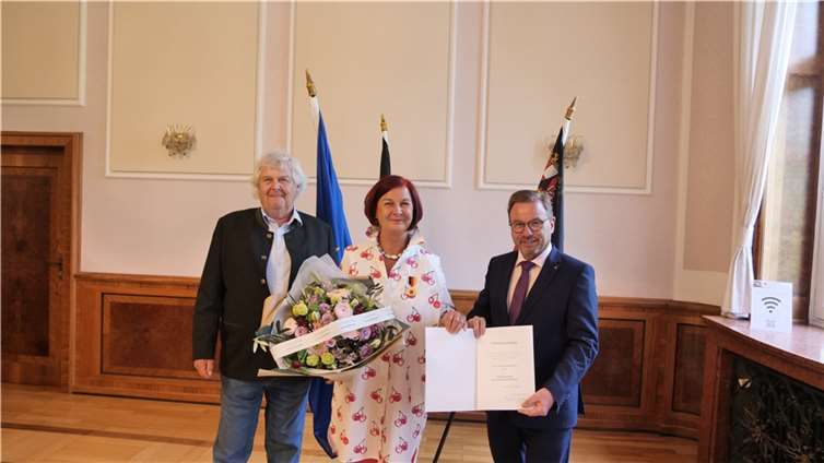 Ulrike Dobrowolny (Mitte) mit ihrem Mann Kay Andersen (li.) und Wolfgang Treis.