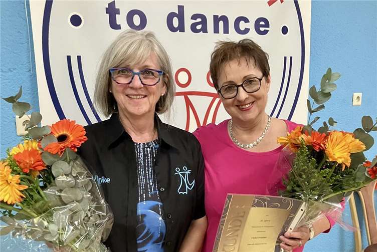Ulrike Meseberg-Kremser und Heike Walden feiern Jubiläum.  Foto: privat