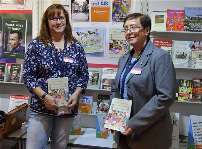 Ulrike Puderbach und Ingrid Runkel wurden ausgezeichnet. Foto: FDP Rengsdorf-Waldbreitbach