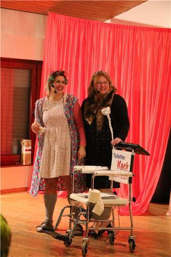 Um Nachbarschaftshilfe ging es bei Anika Münch und Bianca Märtins.