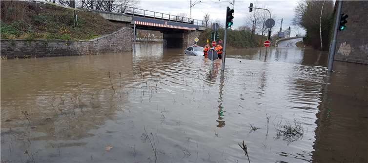 Um derartige Überflutungen trotz steigender Pegel in Zukunft zu verhindern, wird eine Investition in den Hochwasserschutz erforderlich sein.