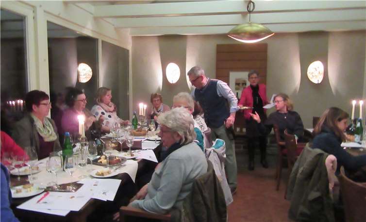 Um die 30 Teilnehmer fanden sich zu dem Seminar in der Weinmanufaktur Walporzheim ein. privat