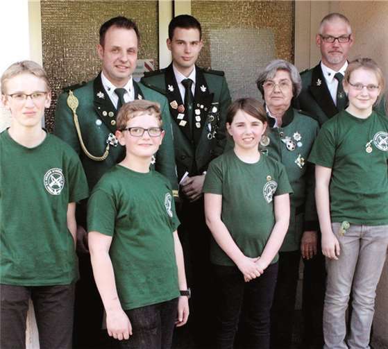 Um die Prinzenehre bei den Schülern hatte es einen harten Wettkampf gegeben, bevor Merle Mann mit dem 125. Schuss den Titel errang. DL