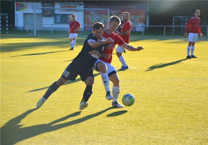 Um jeden Ball wurde gekämpft.