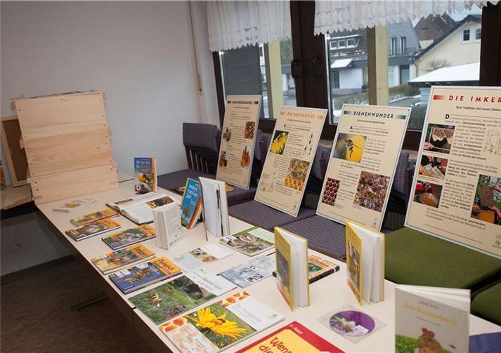 Umfangreiches Anschauungsmaterial steht beim Imkerverein Anhausen zur Verfügung.