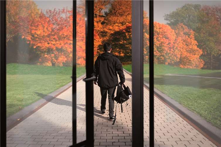 „Und … tschüss!“ – Viele Azubis kehren ihrem Ausbildungsbetrieb vorzeitig den Rücken. Zu viele, sagt die Gewerkschaft NGG. Eine hohe Abbrecherquote könne sich kein Betrieb leisten. Erst recht keine Branche mit Fachkräftemangel. NGG