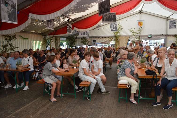 Und wieder war das Festzelt proppenvoll