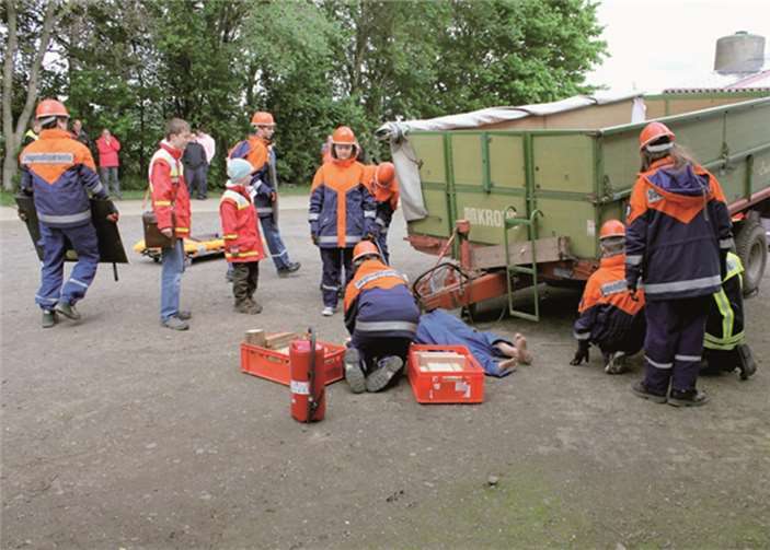 Unfallopfer müssen notfallversorgt werden.