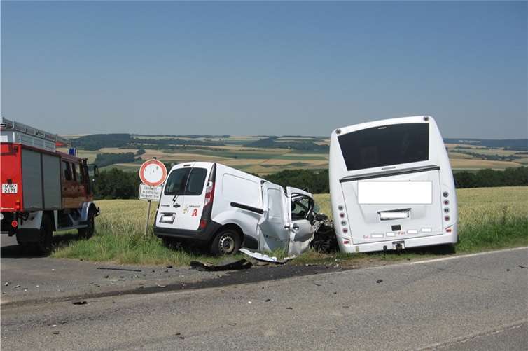 Unfallstelle an der L82 bei Dreckenach. Foto: Polizei