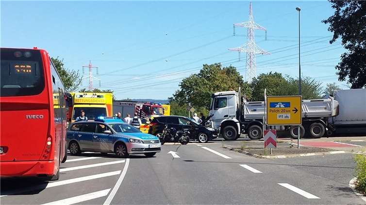 Unfallstelle auf der L52 in Koblenz. Fotos: Polizei