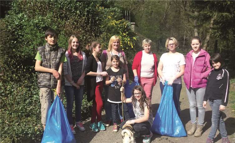 Unser Meerbachtal-Reinigungsteam. privat