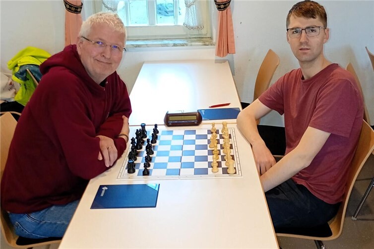Unsere Pokalfinalisten: Spielertrainer Thorsten Kammer (l.) und Luca Häusler (r.)