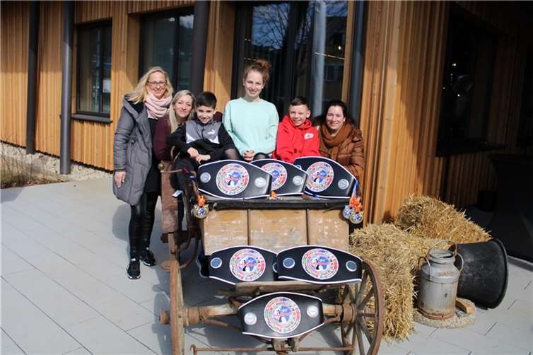 Unter 42 Vereinen sicherte sich Tomburg Boxing Rheinbach e.V mit drei Kämpfern und insgesamt sechs Titeln. Fotos: privat