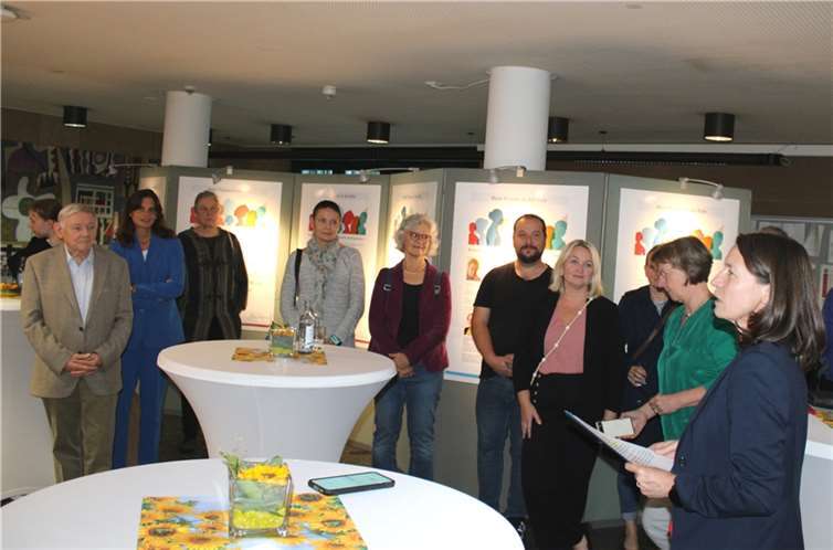 Unter anderem die Ergebnisse der Kommunalwahl 2024 im Kreis Ahrweiler hinsichtlich des Anteils von Frauen in den neu gewählten Räten zeigt die neue Ausstellung „Mehr Frauen in die Räte“ im Foyer der Kreisverwaltung. Fotos: DU