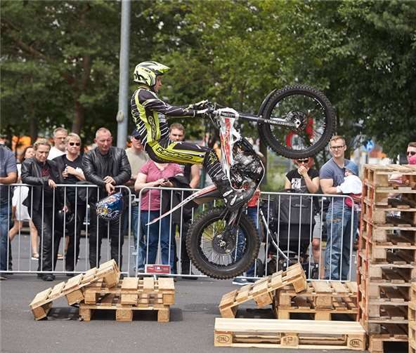 Unter anderem dürfen sich die Besucher auf packende Stuntvorführungen freuen. ADAC Mittelrhein/Thomas Frey