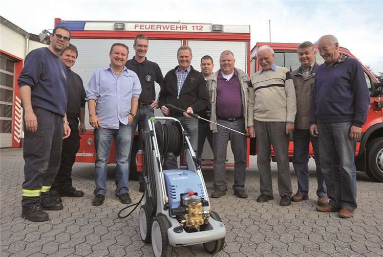 Unter anderem spendete der Förderverein im vergangenen Jahr einen Hochdruckreiniger an die Kripper Feuerwehr. AB