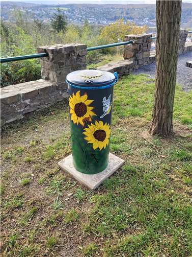 Unter anderem wurden neue Mülltonnen aufgestellt.