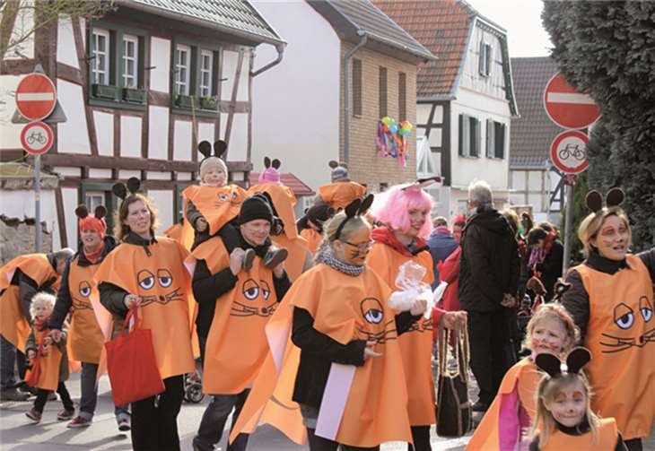 Unter dem Motto „Hier kommt die Maus“ zogen die Kita-Kinder durch die Straßen. privat