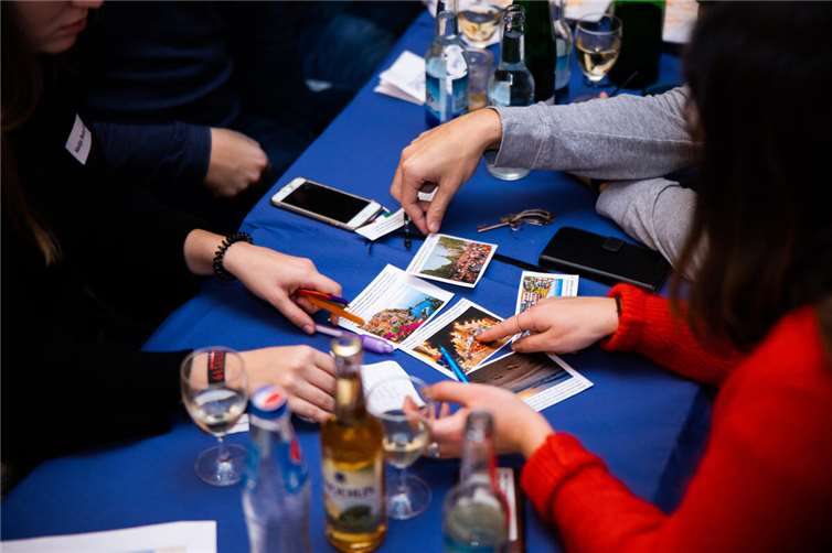 Unter dem Motto „Mini-Game Fiesta“ lädt die WHU-Initiative Integration@Vallendar am Mittwoch, 20. November, Bürger:innen Vallendars, Studierende und Mitarbeitende der WHU zu einem gemütlichen, gemeinsamen Abend ein. Foto: WHU/Kai Myller