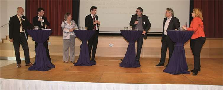 Unter dem Motto „Recht auf Teilhabe - Recht auf Arbeit, Bewährungsprobe für den Staat“ wurde Bilanz bezüglich der Hartz IV-Reformen gezogen. privat