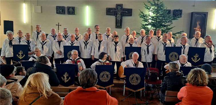 Unter dem Motto „Weihnacht der Meere“ präsentierte der Chor in sein bereits 16. Konzert dieser Art.  Foto: privat