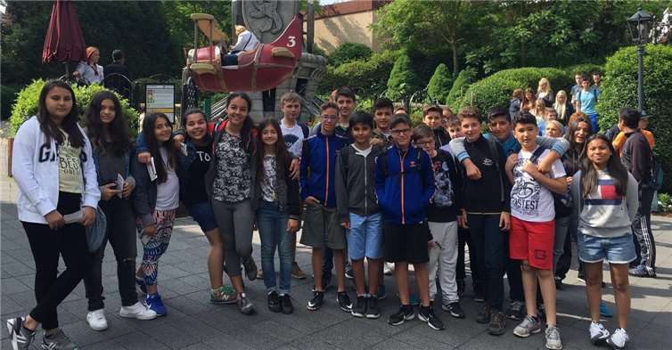 Unter den Freizeitaktivitäten stand ebenfalls ein Besuch im Phantasialand.Privat