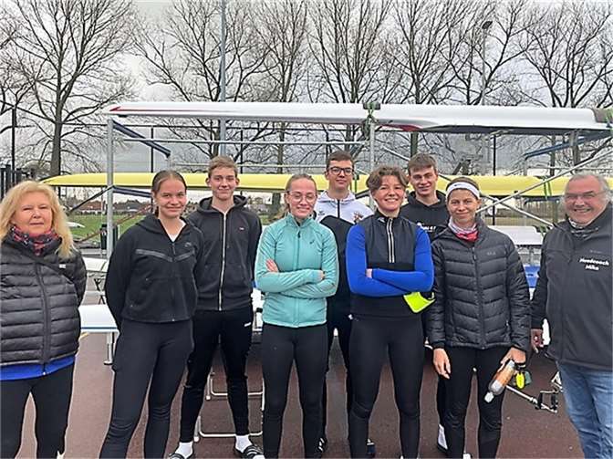 Unter der Leitung von Dagmar (l.) und Michael Hippert (r.) standen täglich bis zu drei Trainingseinheiten auf dem Programm. Quelle: RG Treis-Karden