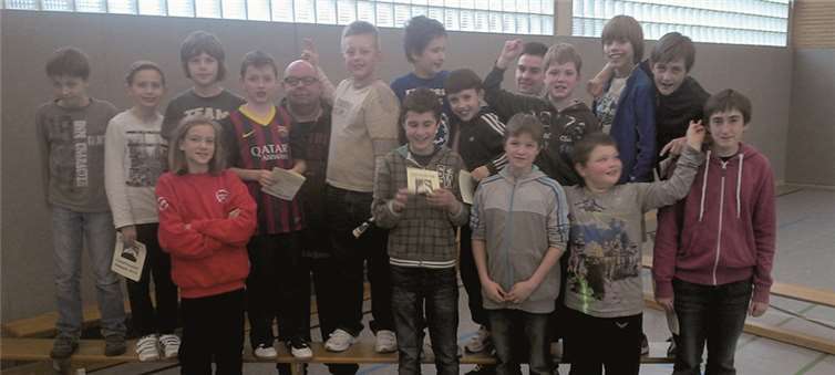 Unter erfahrener Leitung wurden die Jungen mit Möglichkeiten der Selbstverteidigung vertraut gemacht. privat