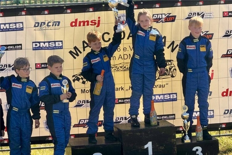 Unter großem Jubel durfte Lena Straub ganz oben auf dem Podium stehen.