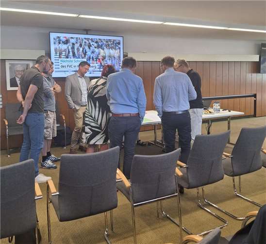 Unter regem Austausch der Bürgerschaft, der Kommunalpolitik und der Verwaltung wurden verschiedene Routen erarbeitet, die an zwei Begehungsterminen begutachtet werden sollen. Foto: privat