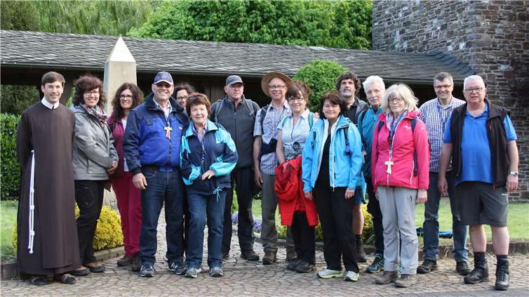 Unterwegs wurde die Pilgergruppe seelsorgerisch begleitet von Bruder Johannes Maria Krüger von den Franziskanerbrüdern vom Hl. Kreuz.  privat