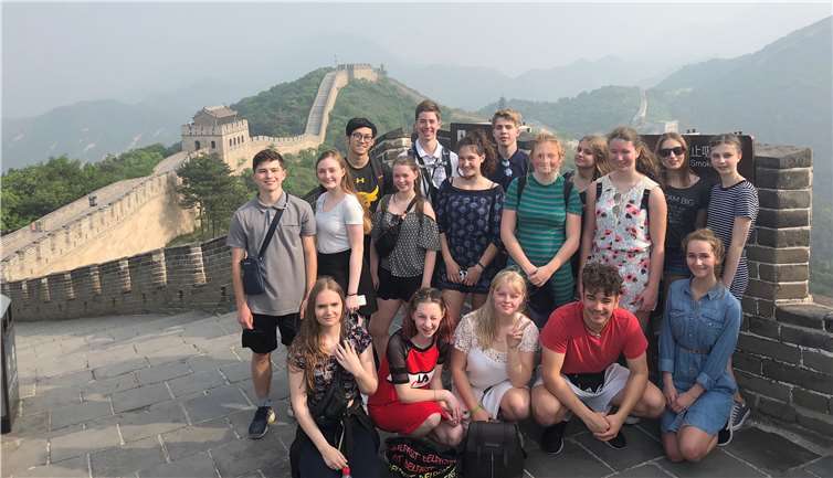 Einblicke in den chinesischen Schulalltag Unvergessliche Eindrücke auf der Chinesischen Mauer bei Badaling.