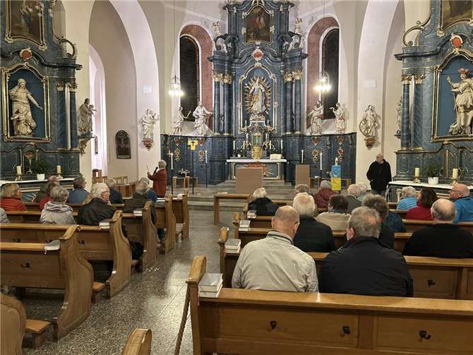 Urmitz und sein „Schorsch“: Ein Heiliger für alle Fälle. Foto: privat