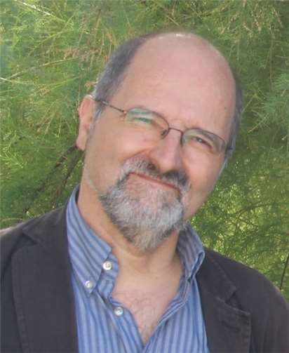 Uwe Moschkau vom Diakonischen Werk berät. Foto: privat