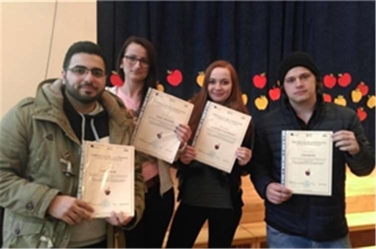 Uzay Koc, Ilka Peters, Larissa Naumann und Tim Rönz nahmen am Schüleraustausch in Vilnius im Rahmen des europäischen ‚Erasmus-Programms‘ teil. privat