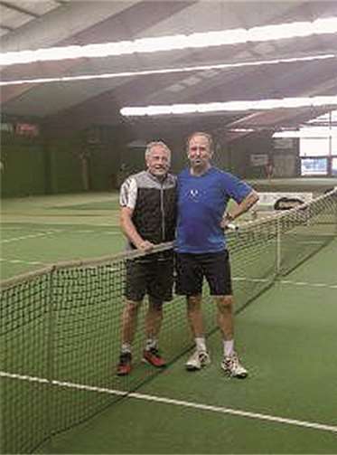 (V. l.) Gewinner Reinhold Neudeck und Uli Adams vom TC BW Bad Breisig.Privat