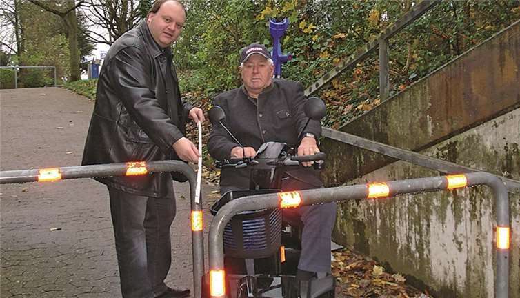 (V. l) Ortsvereinsvorsitzender Thorsten Schneider mit Tippgeber Georg Dwehus.Privat