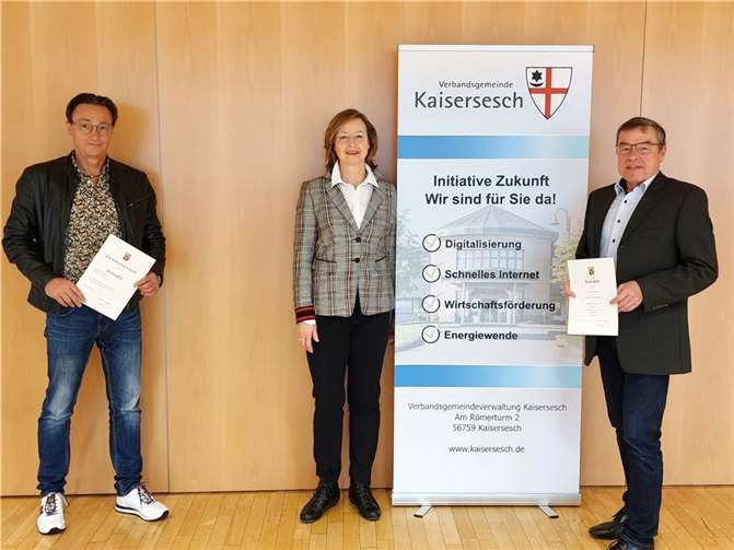 V. l. n. r.: Horst Reuter, Direktorin des Amtsgerichts Cochem, Doris Linden, und Franz-Josef Brengmann.  Foto: Verbandsgemeinde Kaisersesch