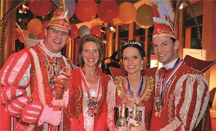 V. l. n. r.: Rheinbacher Prinzenpaar Dieter III. und Andrea II. und Frankfurter Prinzenpaar Catharina-Sophie I. und Prinz Michael VII. privat