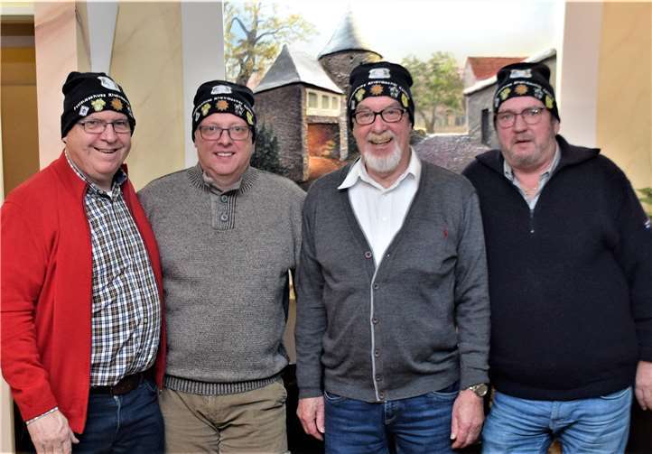 V. li.: Amtierender Vorsitzender FRK, Alfred Eich, Kassierer Roland Kaiser, Schriftführer Manfred Böttcher, Zugleiter Heinz Oltmanns. Eich