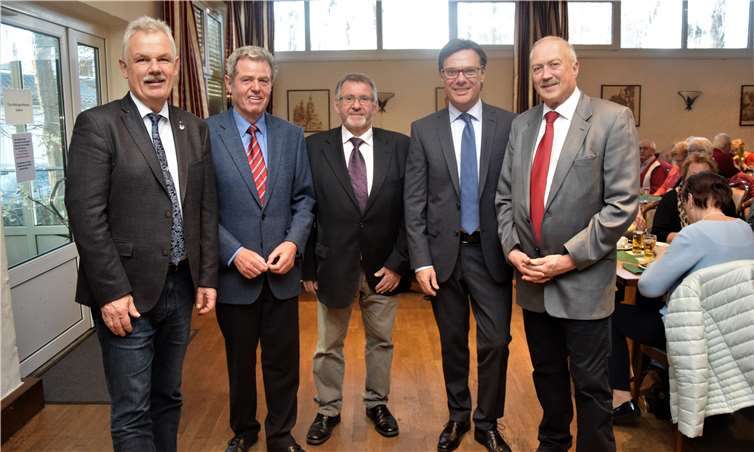 V. li.: Bürgermeister Stefan Raetz, Karl Heinz Joisten, Burkhard Kraus v.d Raiba, Heinz Gammel. EICH