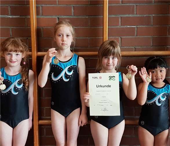 V. li.: Emilia Flato, Franziska Lamert, Alissa Owtschinnikow, und Isla Miranda.