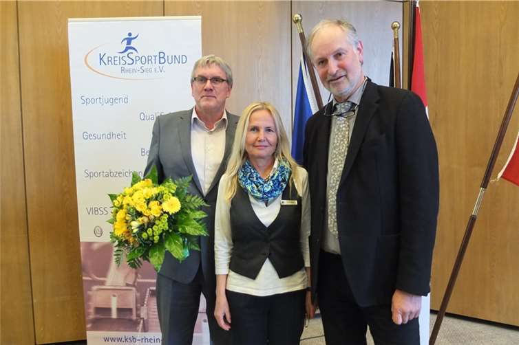 V. li. Landrat Sebastian Schuster, Irma Gillert, Geschäftsführerin des KSB und Wolfgang Müller, Präsident des KSB.privat