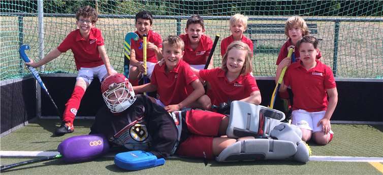 V. li. n. r.: Julian Goller, Linus Müller, Joshua Enz, Jaspar Lösel, Nils Liesenfeld; vorne: liegend Bjarne Hecker, Joris Hecker, Jesko Steinberg, Max Bressler. privat