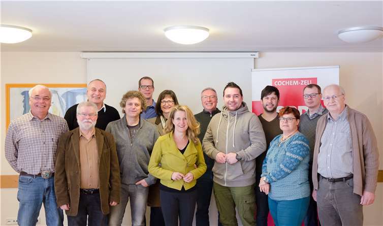 V. li. n. re. vorne: Bernhard Rodenkirch, Jürgen Claßen, Thomas Krämer, Heike Raab, Benedikt Oster, Tina Mentenich, Karl Heinz Simon. Hinten: Günter Labonte, Mario Schönemann, Marita Benz, Bernd Schuwerack, Christian Simon, Markus Müller. Matthias Mentenich