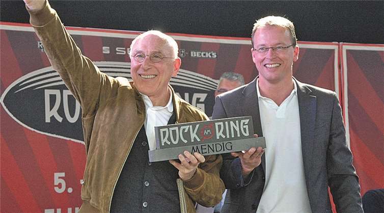VG-Bürgermeister Jörg Lempertz mit Konzertveranstalter Marek Lieberberg bei der Pressekonferenz für „Rock am Ring“ in Mendig FRE